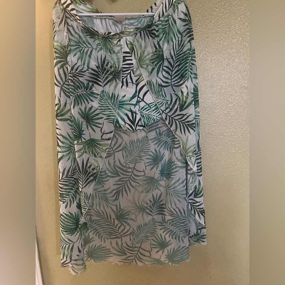 Tropical Leaf Print open  Skirt with exposed shorts size XL
